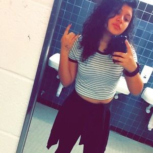 Meet your Posher, Roxana